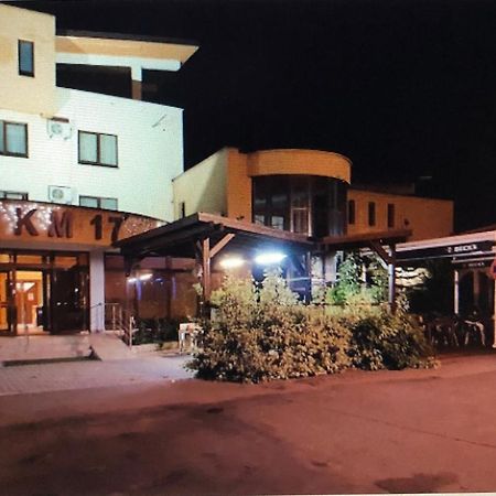 Han Km 17 Jucu de Mijloc Exterior photo